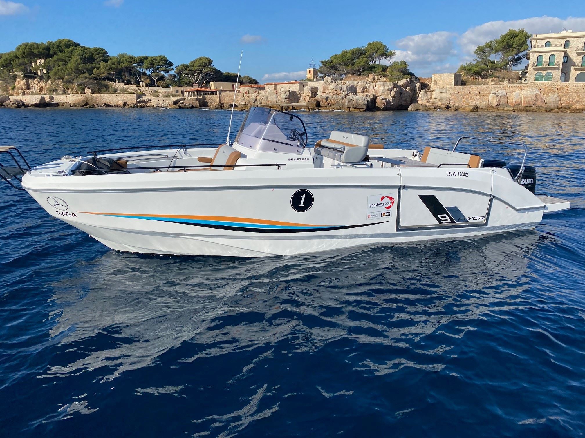 slider 2 Beneteau Flyer 9 Spacedeck